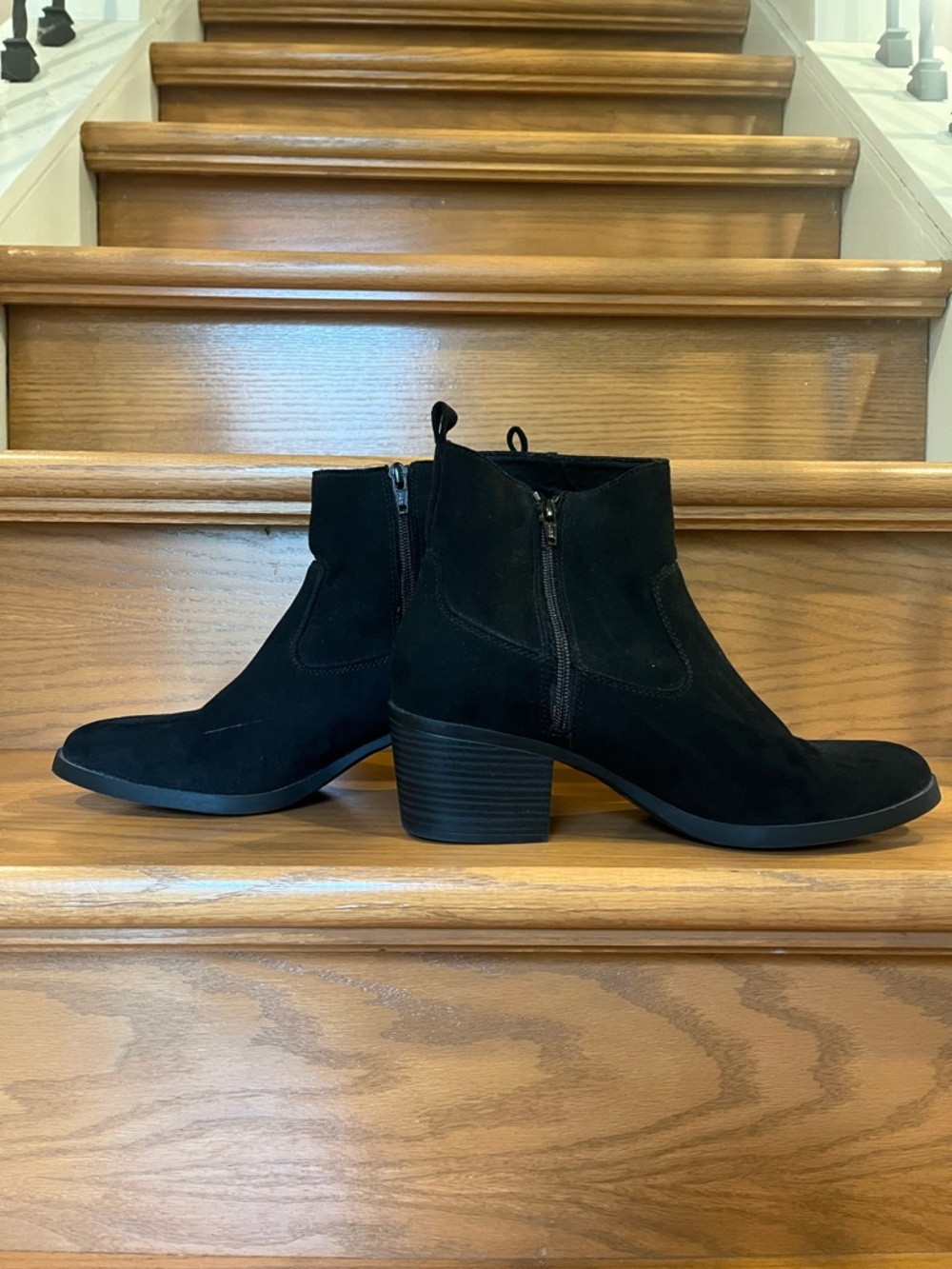 Old Navy Black Faux Suede Western Ankle Boots Women's Classic Block Heel - Picture 5 of 10